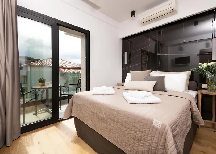 מלון Tsikeli Boutique Meteora - Adults Friendly 3*